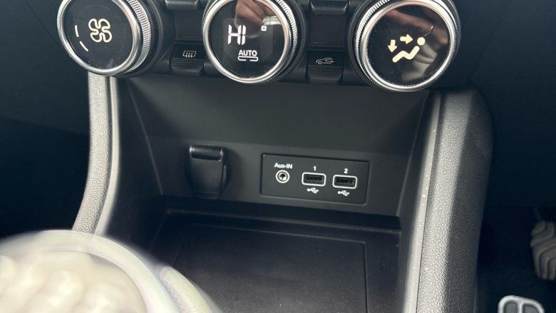 Renault Captur 1.0 TCE 90 Iconic 5dr Petrol Hatchback